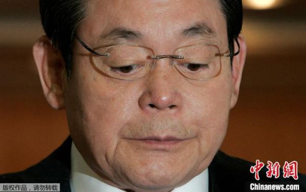 资料图为韩国三星集团会长李健熙。 点击进入下一页