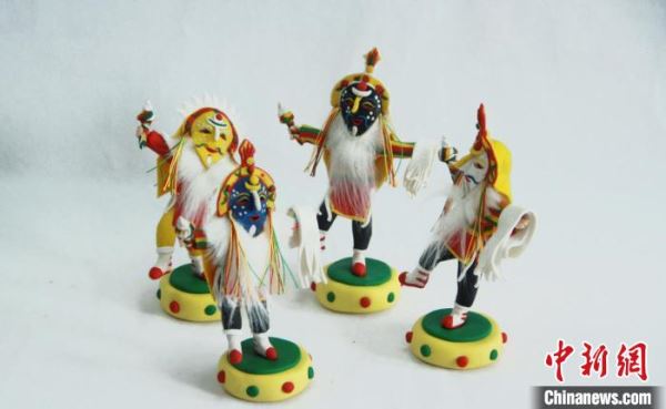 图为第六届“拉萨巧手”旅游商品大赛获奖作品。 活动方 供图 摄 图为第六届“拉萨巧手”旅游商品大赛获奖作品。 活动方 供图 摄