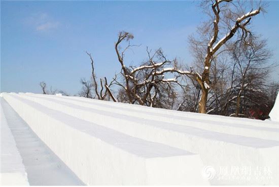 一种颜色,万种风情_——净月雪世界打造长春冰雪新高地 一种颜色,万种风情_——净月雪世界打造长春冰雪新高地