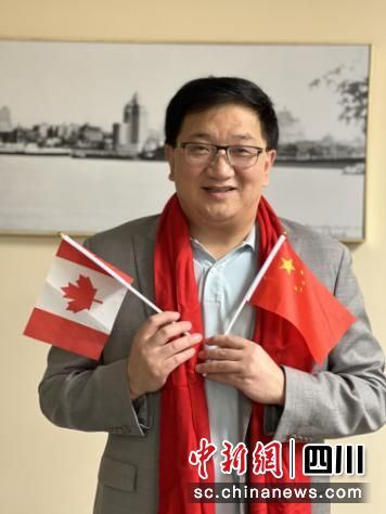 图为魏仁民。(四川省侨办供图) 图为魏仁民。(四川省侨办供图)