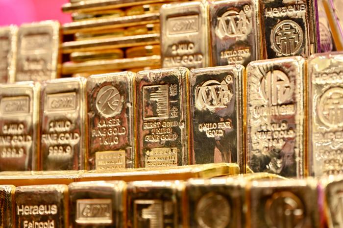 多国从美国运回黄金 专家：美元体系面临信任危机
